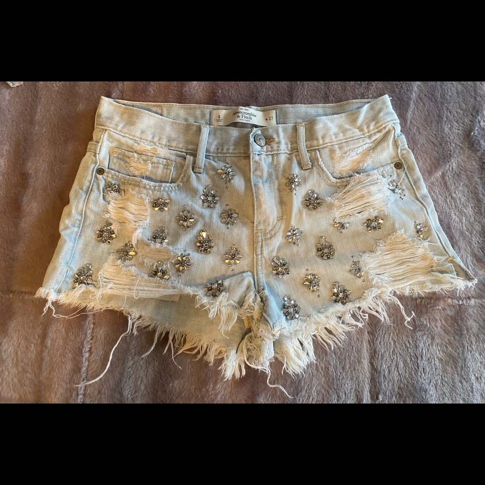 Abercrombie Fitch size 4 w 27 denim shorts